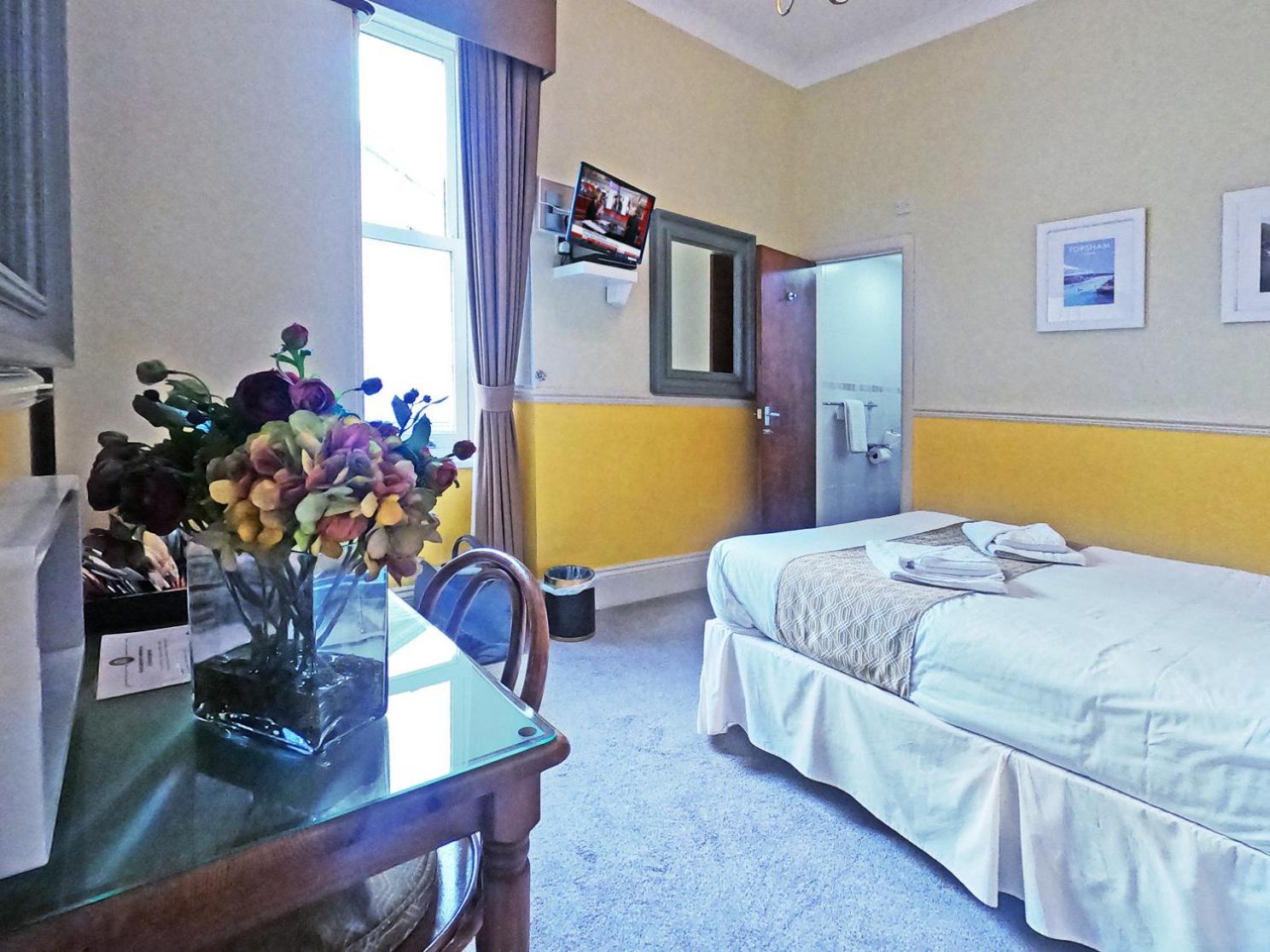Riviera Lodge Hotel ทอร์คิ ภายนอก รูปภาพ