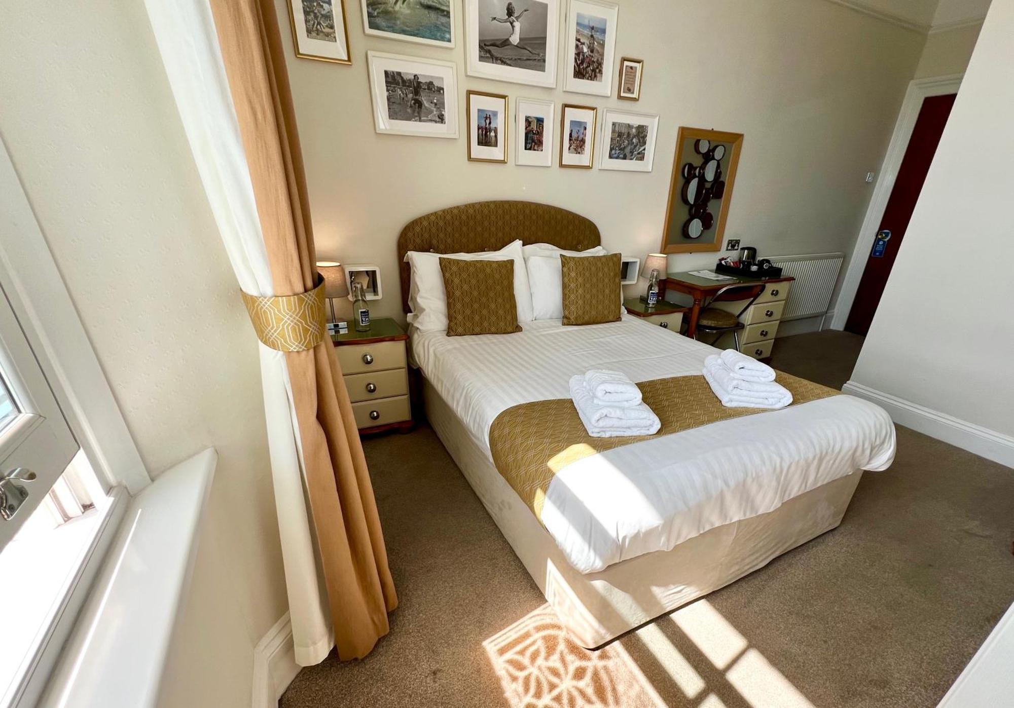 Riviera Lodge Hotel ทอร์คิ ภายนอก รูปภาพ